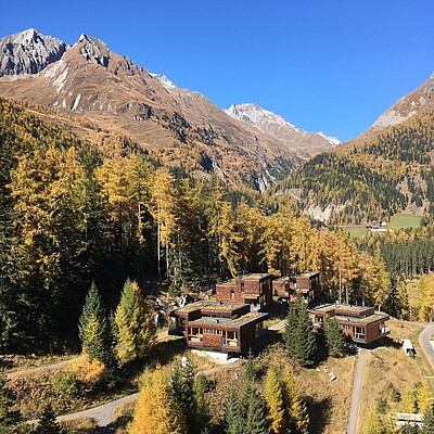 Einatmen und Ausatmen und dieses Glück genießen ! www.gradonna.at #enjoylife #enjoyosttirol #myostirol #herbstglühen #urlaubinösterreich #urlaubindenbergen️ #gradonnamountainresort ...