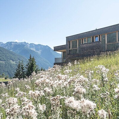 Silence, Reflection, Views – these are the names of the new power places to be discovered this summer and autumn in the forest surrounding the Gradonna Mountain Resort in Kals am Großglockner, East...